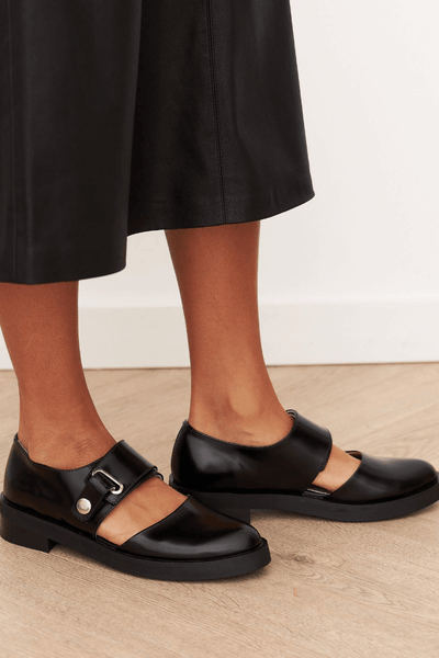 GIADA Mary Jane with adjustable strap and buckle for a stylish and comfortable style