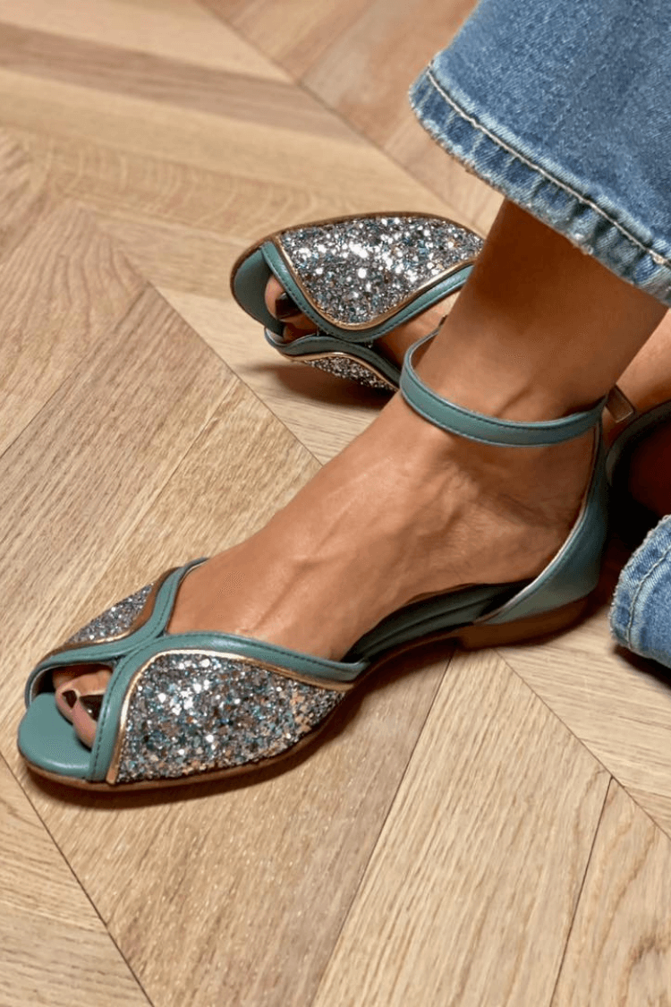 BRIGITTA | Elegant Glitter Low Sandals Perfect for Any Occasion