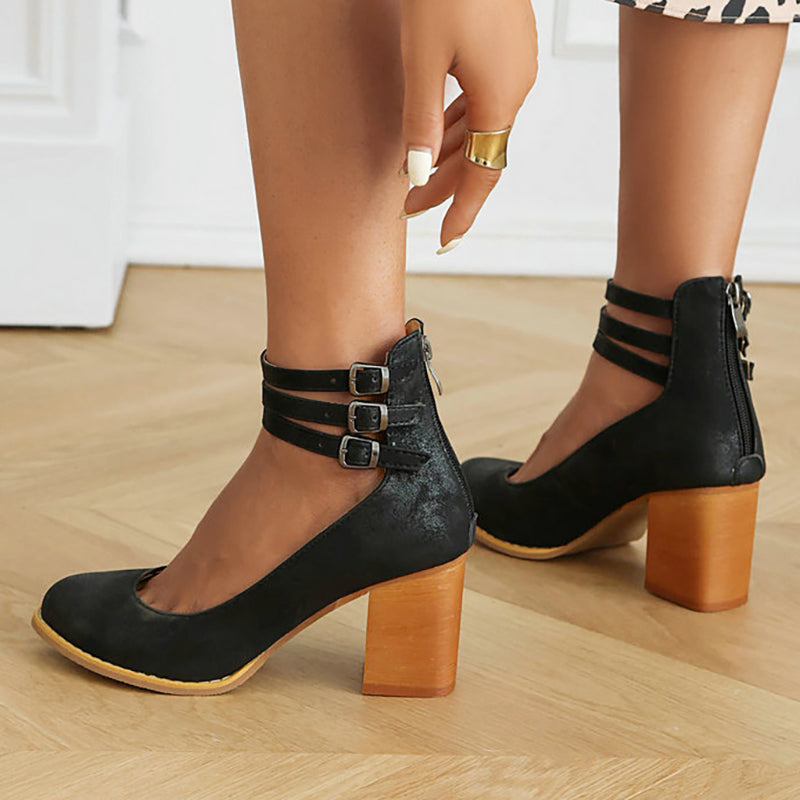 Caa™ | Elegant smooth sandals with ankle strap and thick heel for a sophisticated look